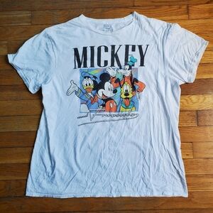 Disney Mickey & Friends tshirt size large‎